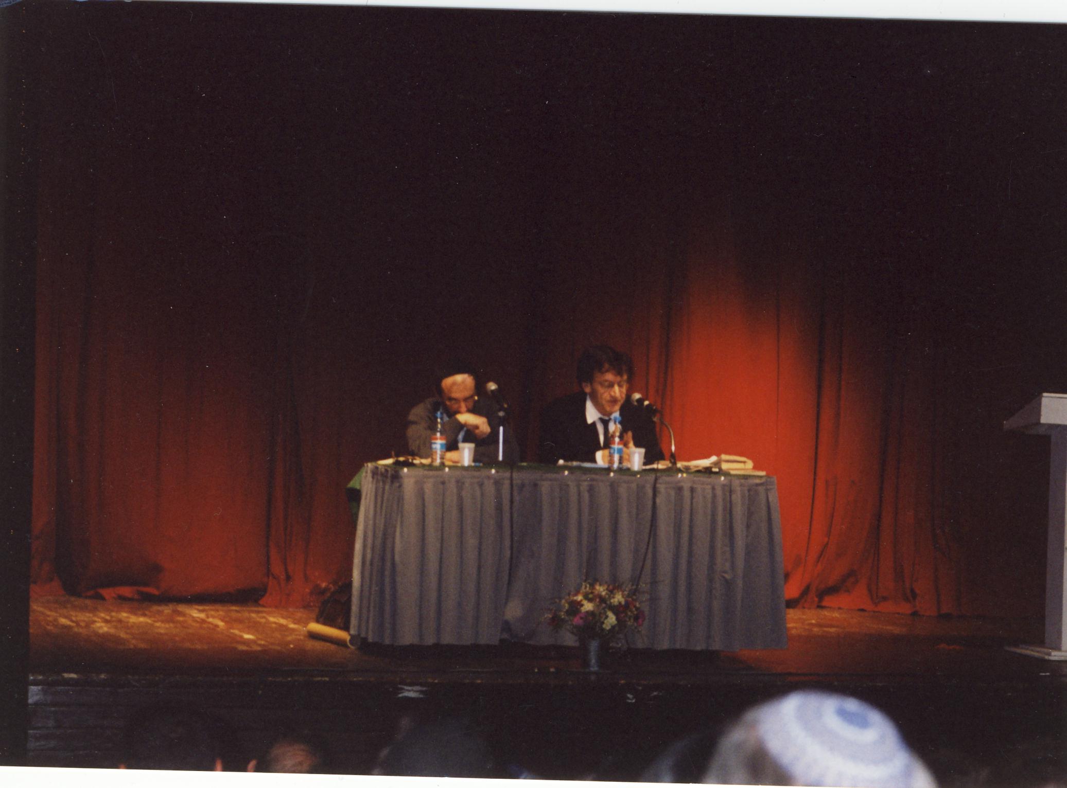 Benny Lévy et Alain Finkielkraut, Jérusalem, février 2002