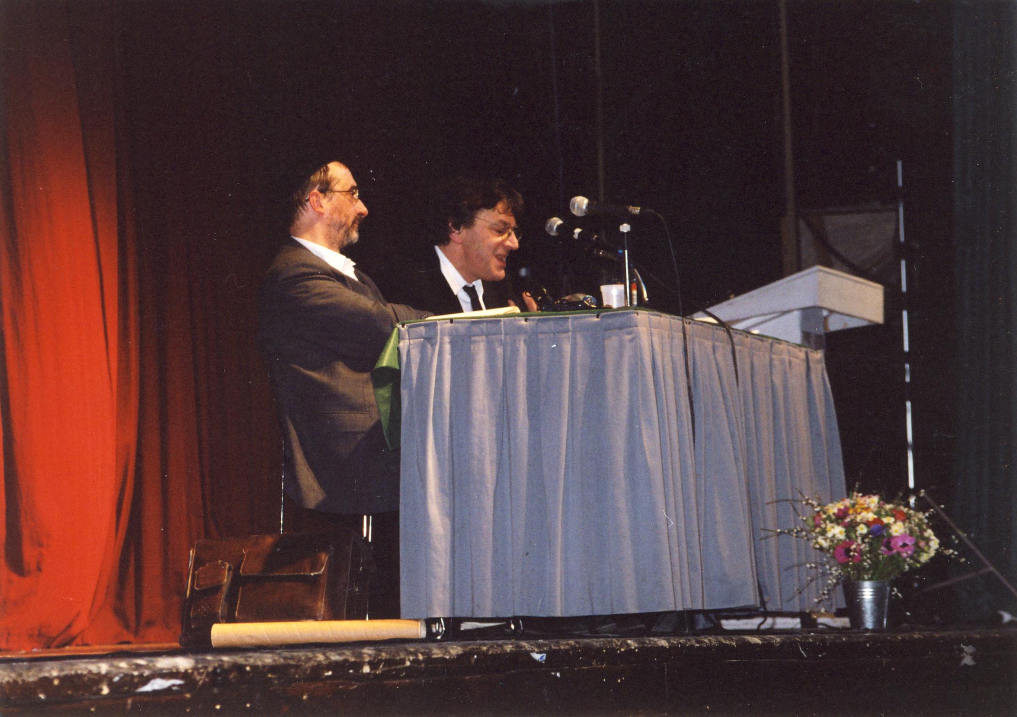 Benny Lévy et Alain Finkielkraut, Jérusalem, février 2002